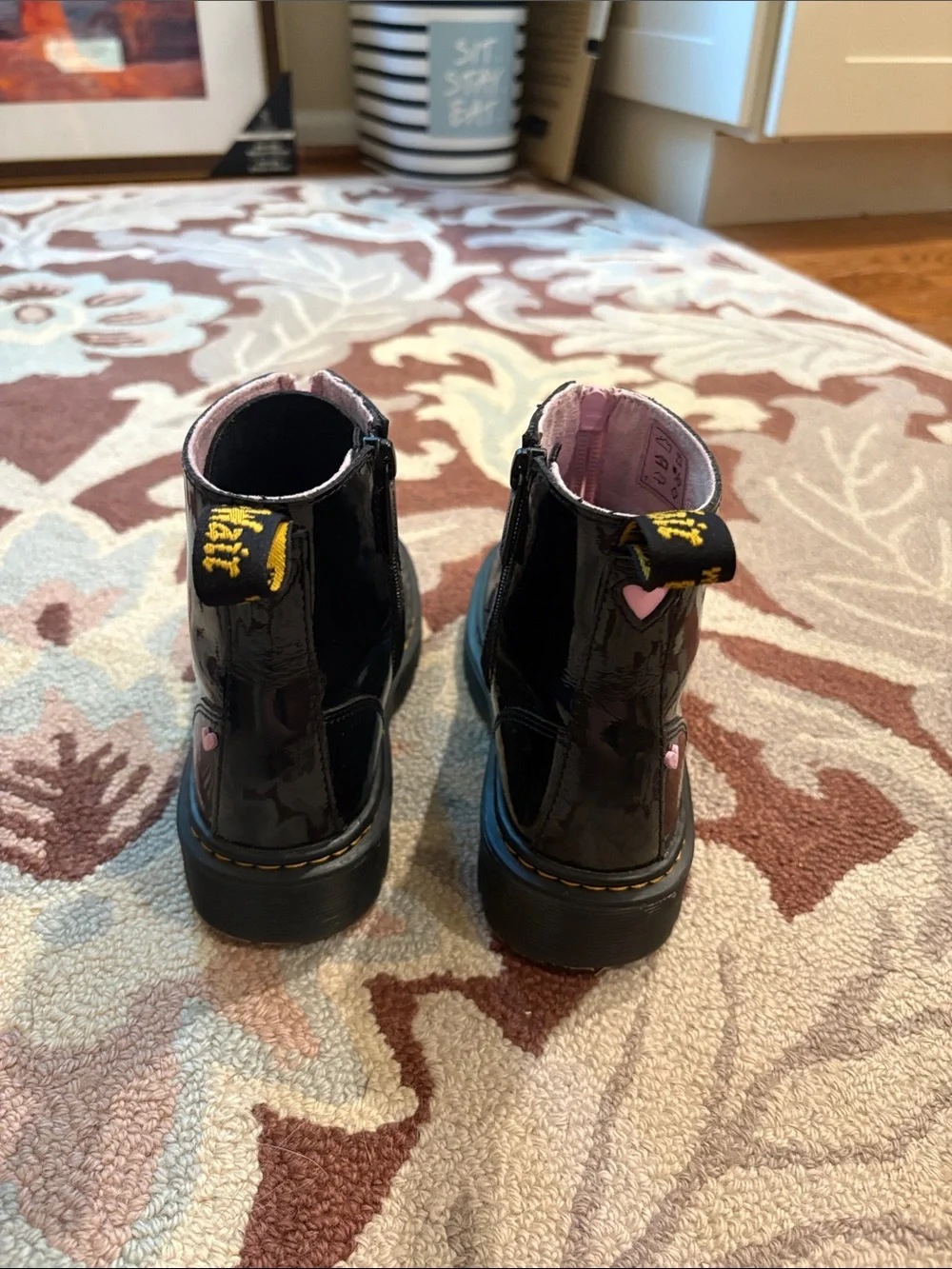 Dr Marten Girls' Black Junior Heart Napa Patent Leather Pull-On Boot Size 2